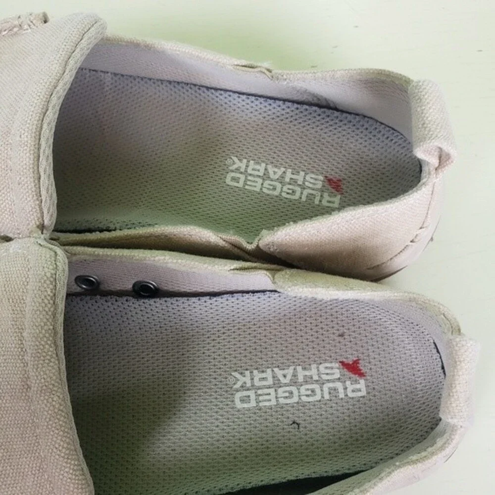 Men's Rugged Shark Beige Slip On Loafer Boat Shoe Hexagirp Squall sz 8.5M